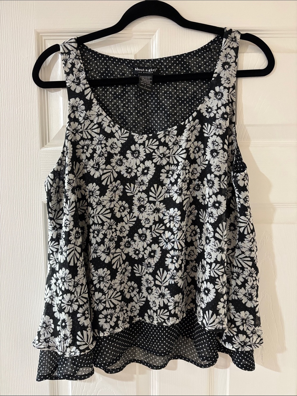 About A Girl Black and White Floral Double-Layer Tank
